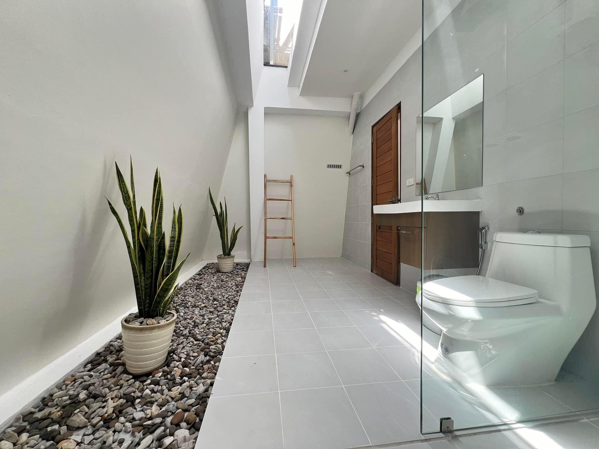 Chill Lay Resort Donsak Double Room with Pool View 2