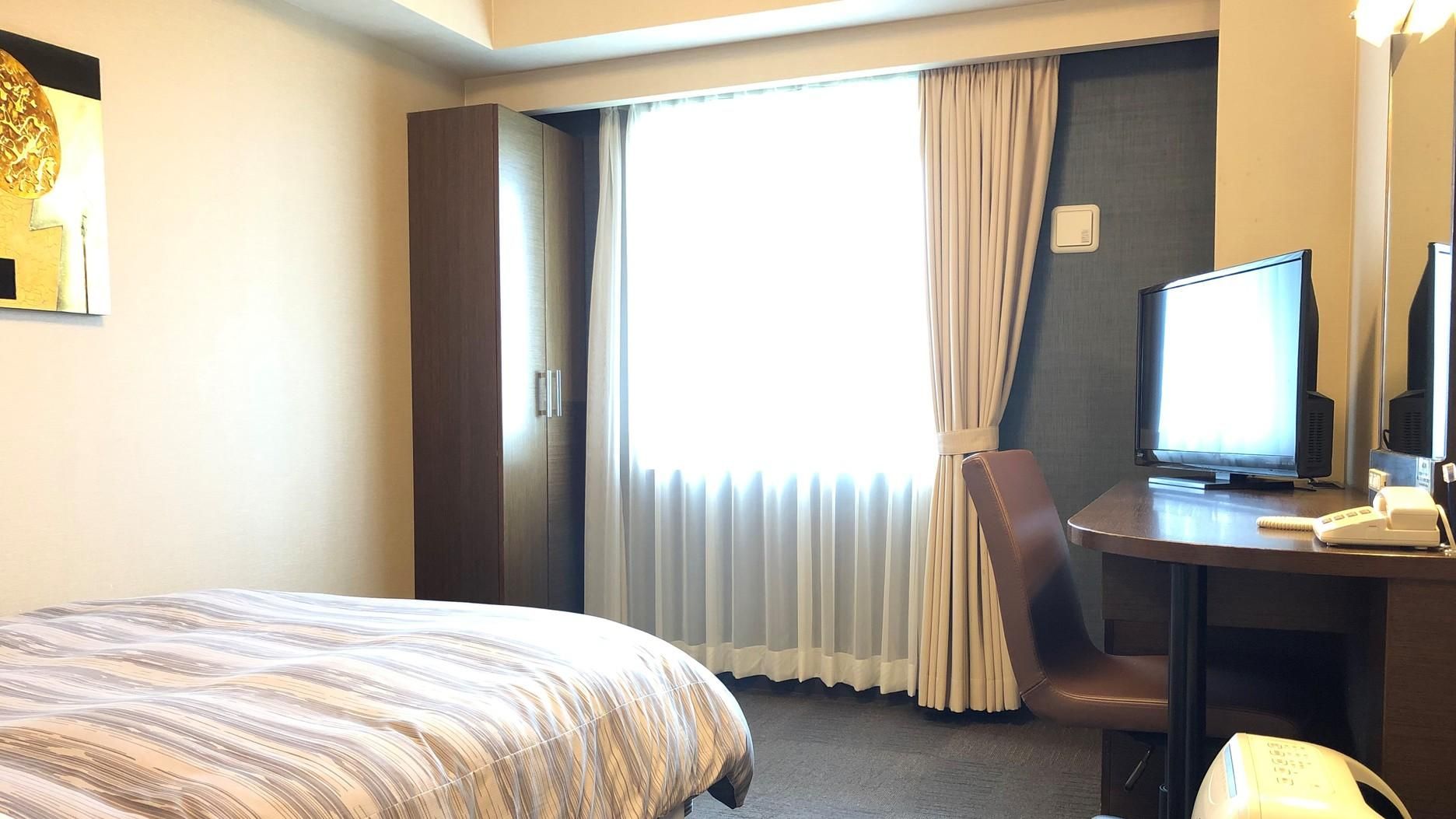 Single Room - Non-Smoking