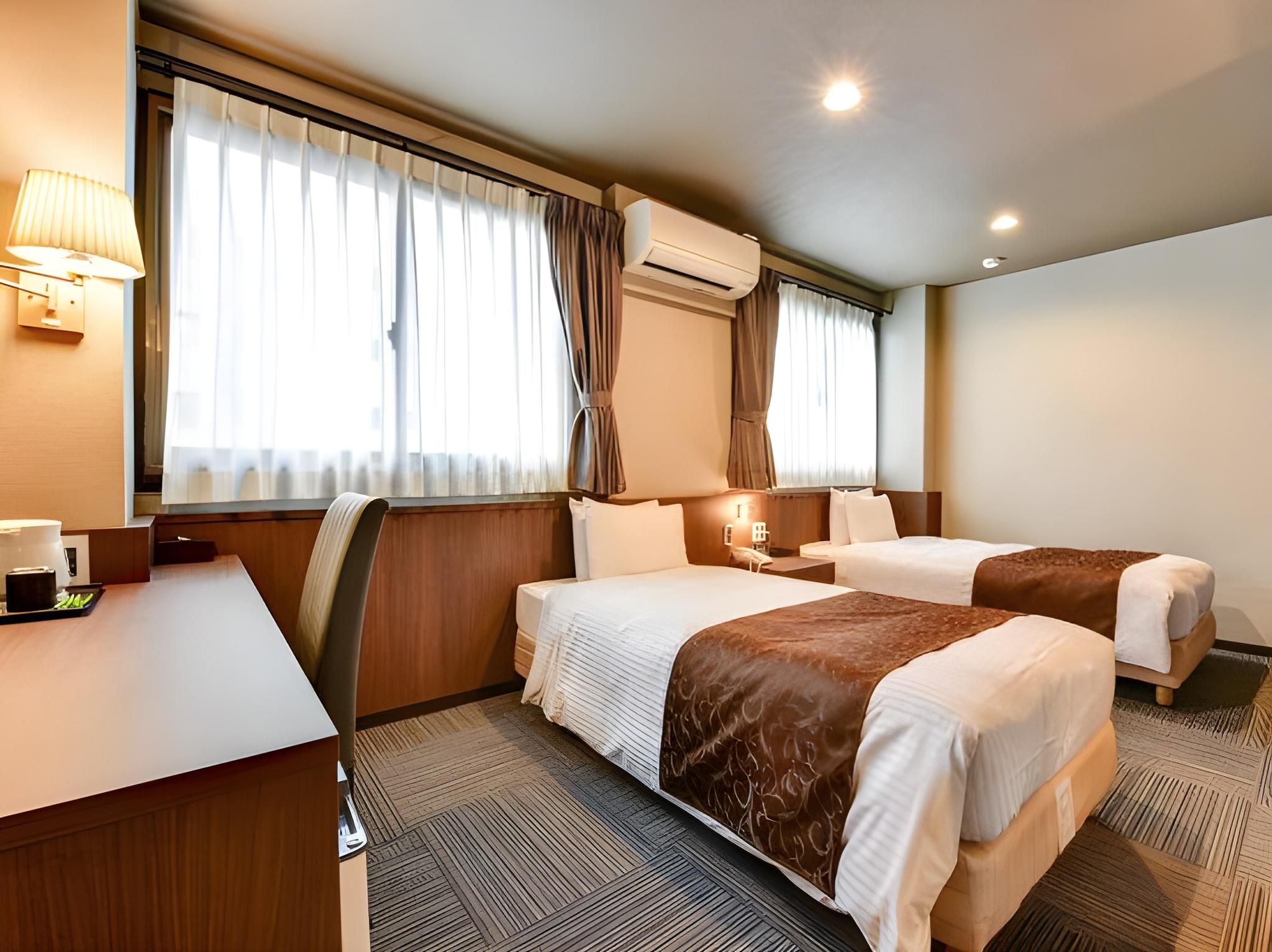 Standard Twin Room - Non-Smoking