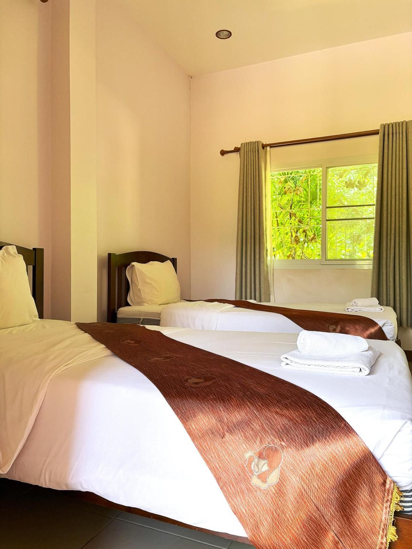 Twin Room with Balcony