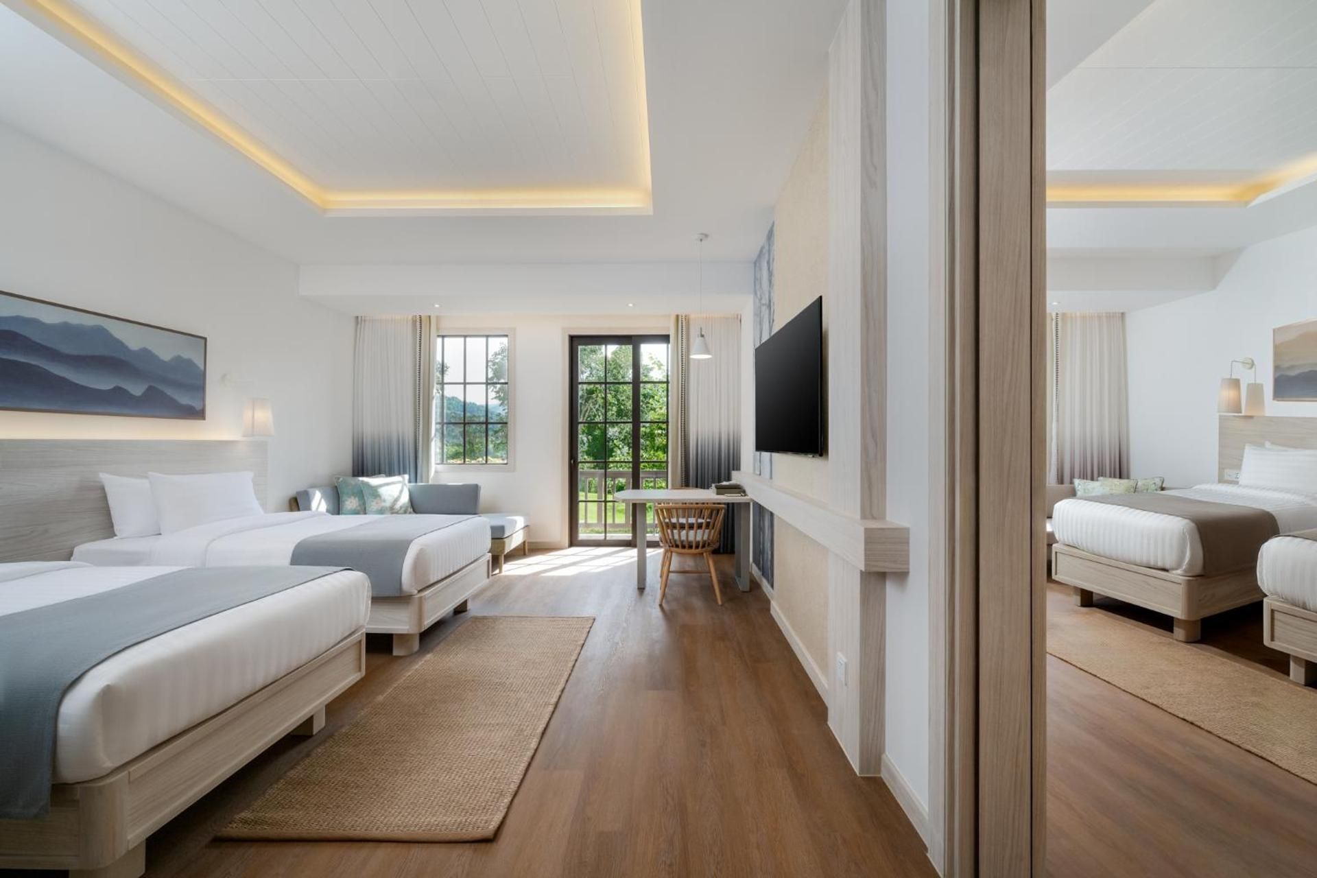 Twin Room with Balcony