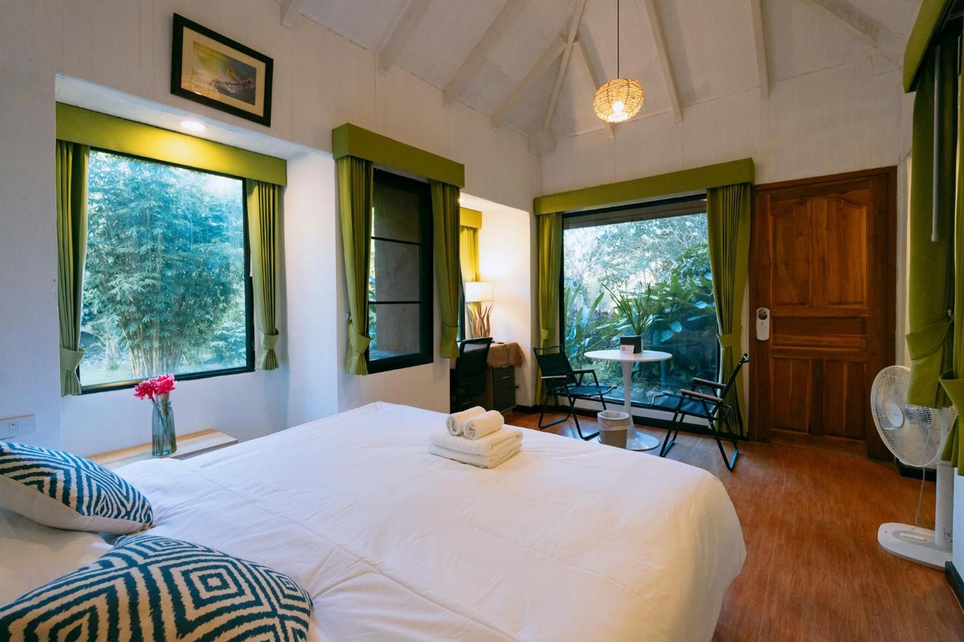 Forest  Room 
