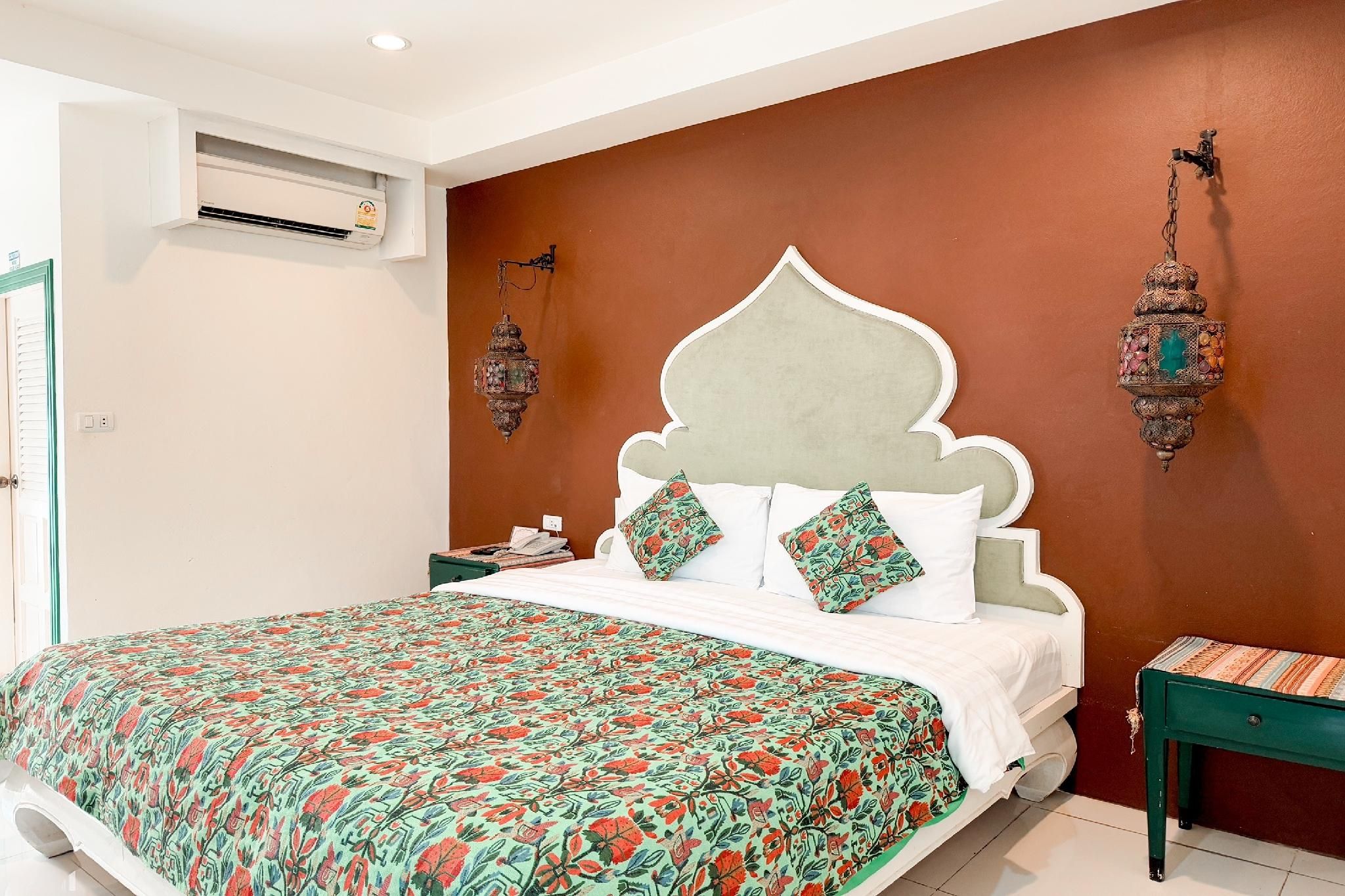 Rasa Boutique Hotel Deluxe Double Room