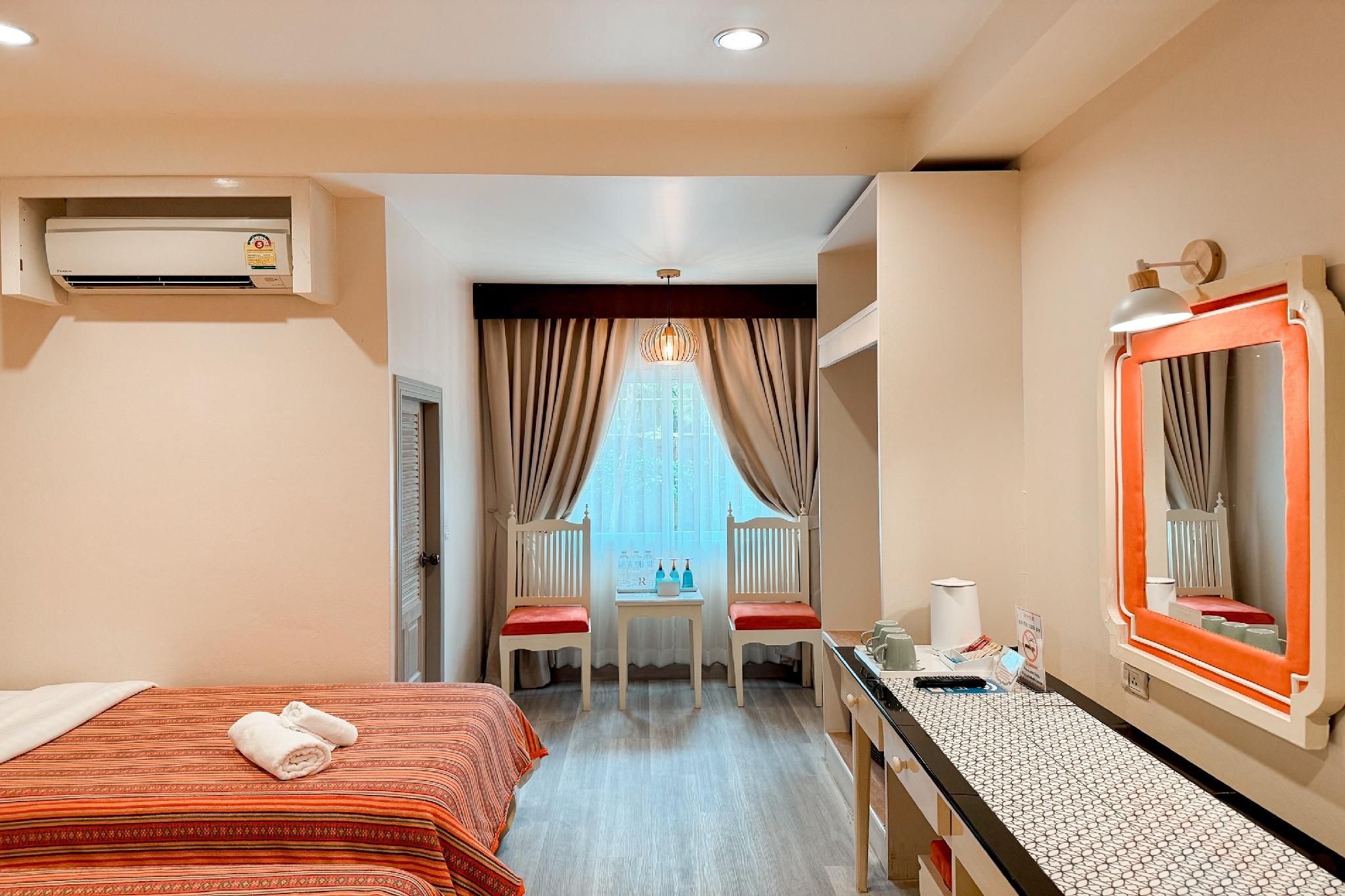 Rasa Boutique Hotel Deluxe Triple Room