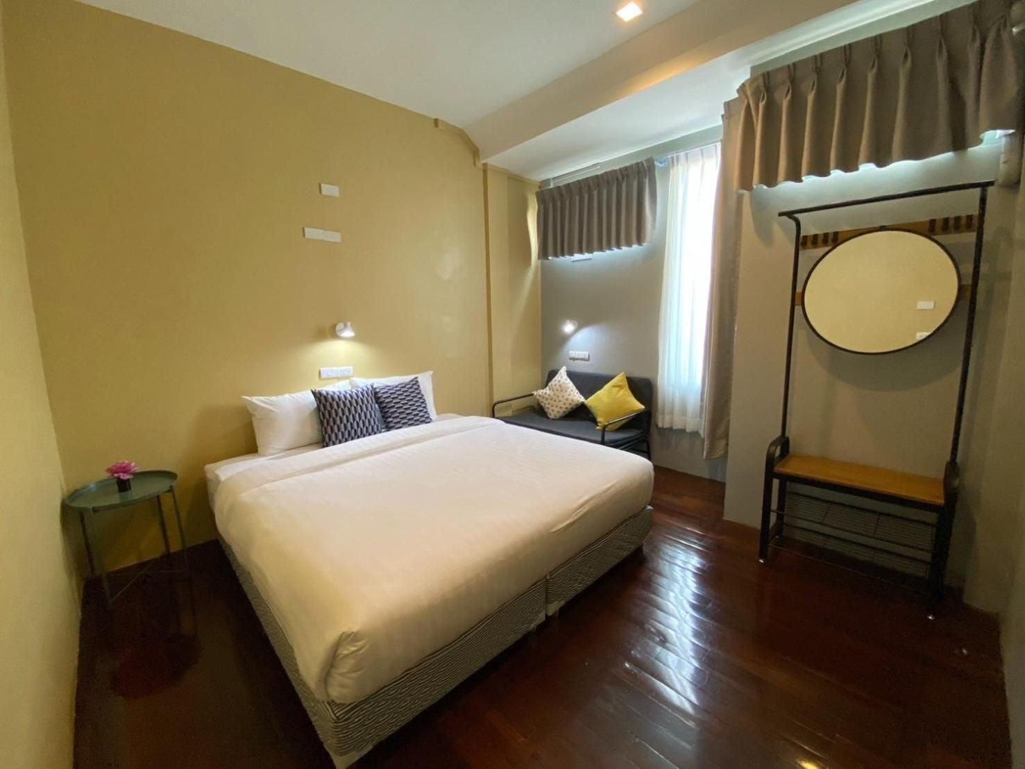 Queen Room