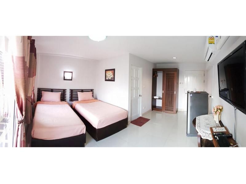 Pornkasem House Twin Room