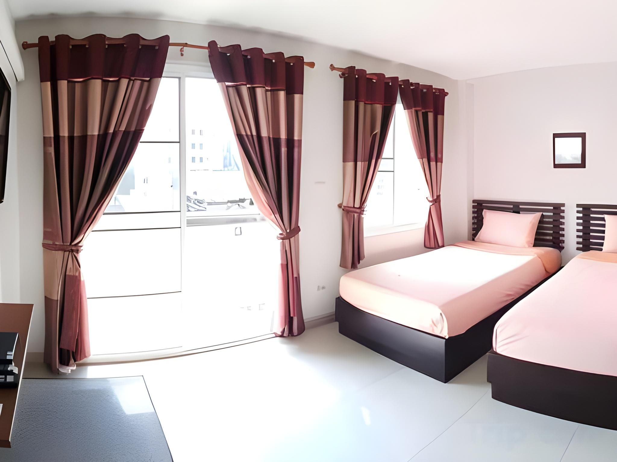 Pornkasem House Twin Room 2