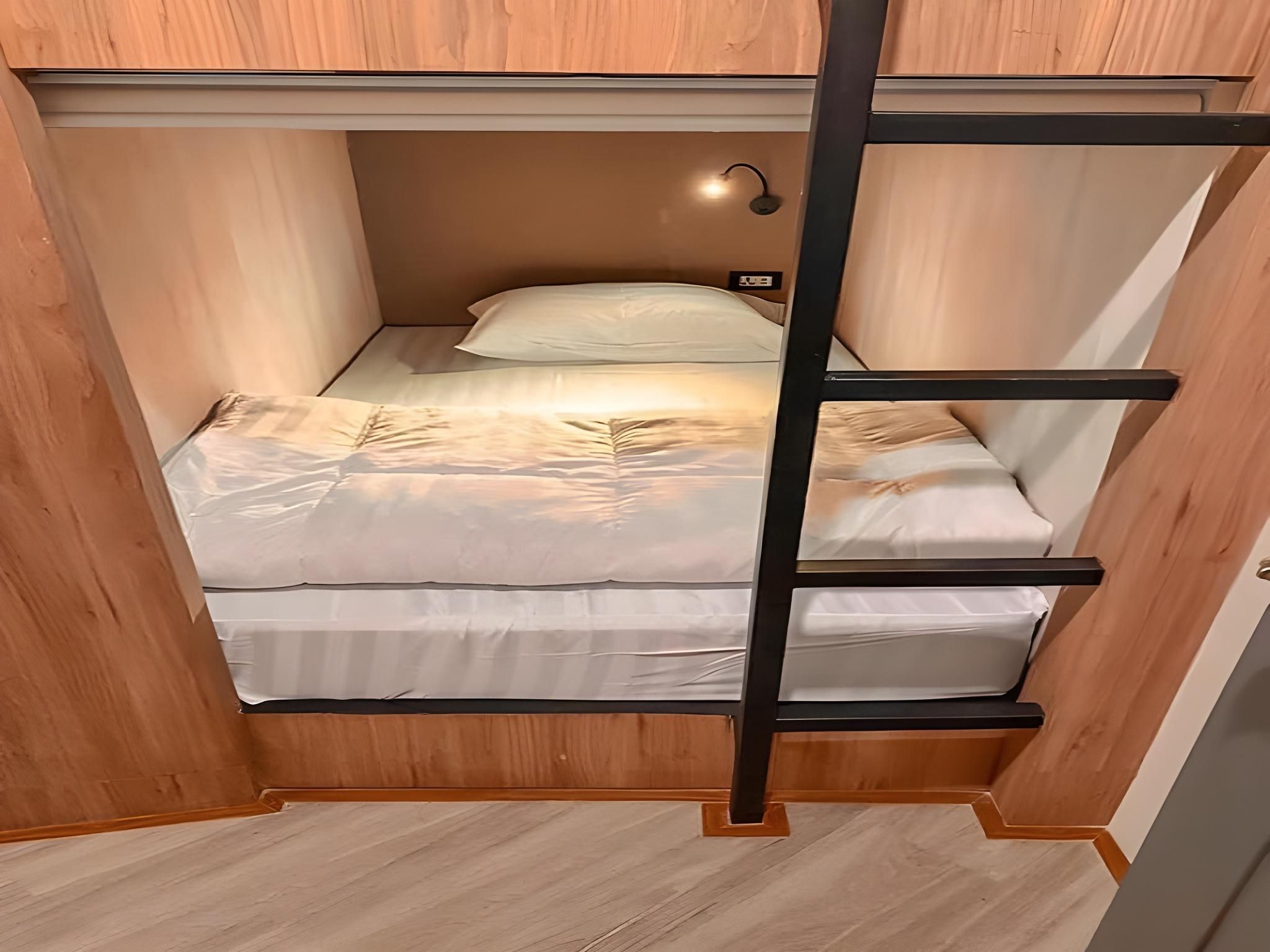 Dormitory Room (1 Single Bed)