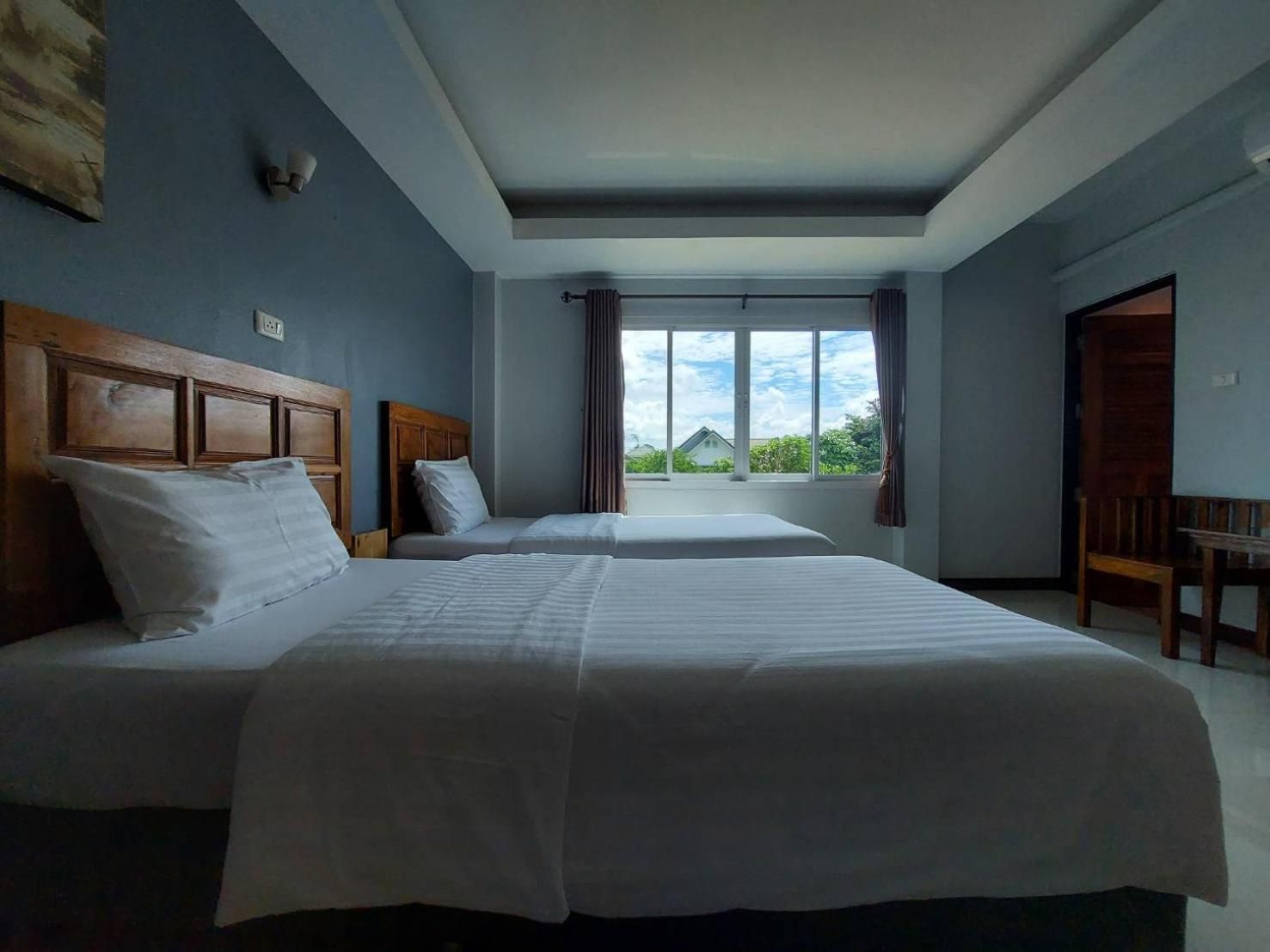 Large Twin Room