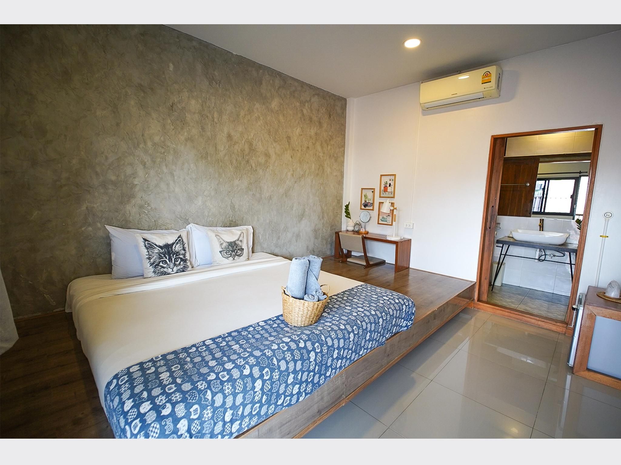 Sleepy House Chiang Rai Standard Double Room