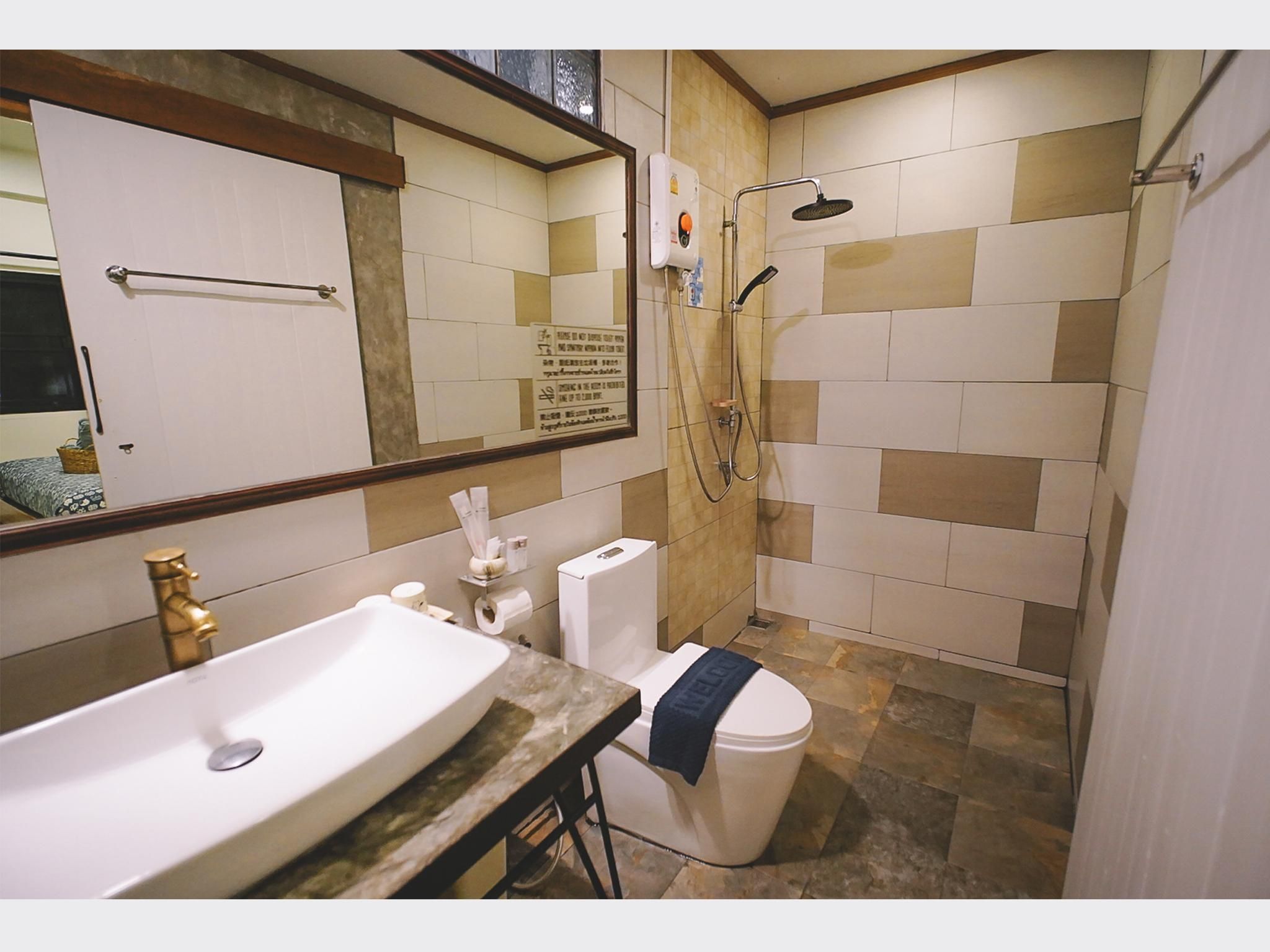 Sleepy House Chiang Rai Standard Double Room 2