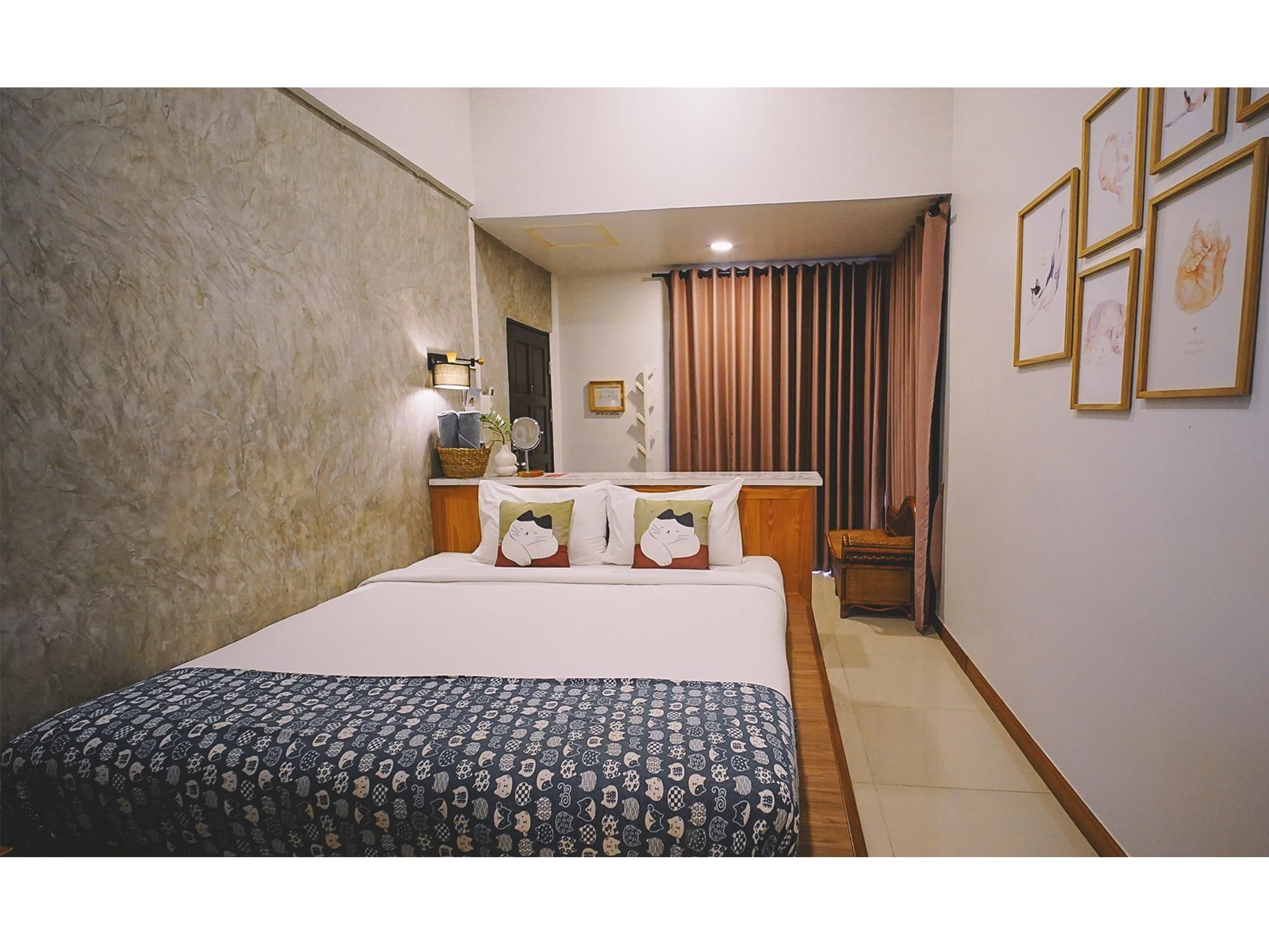Sleepy House Chiang Rai Deluxe Double Room with Balcony