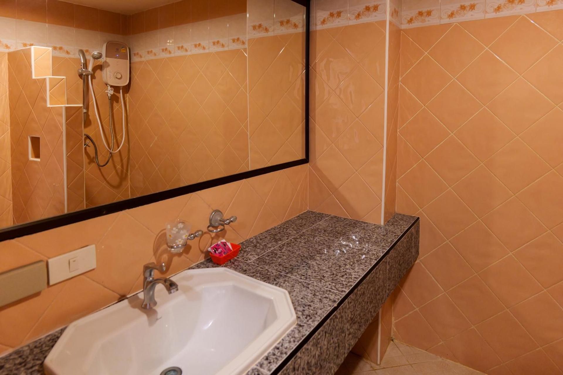 Moon and Sun Hotel Deluxe Double 2