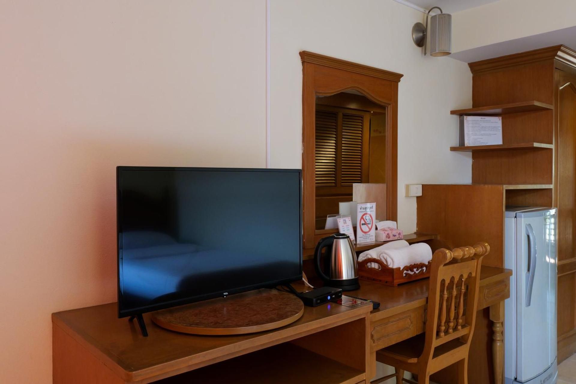 Moon and Sun Hotel Deluxe Twin 2