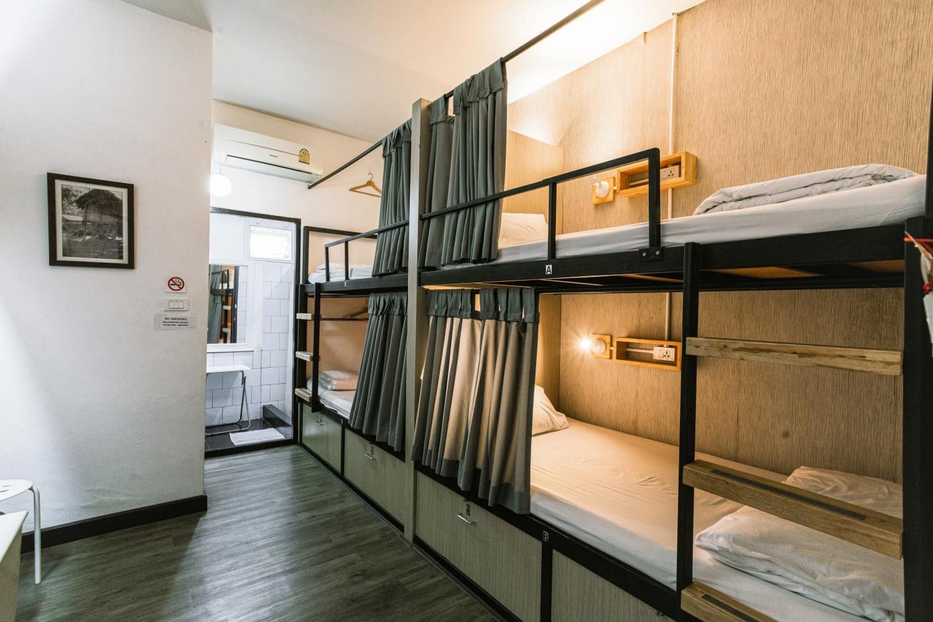 1 Person in 4-Bed Dormitory - Female Only