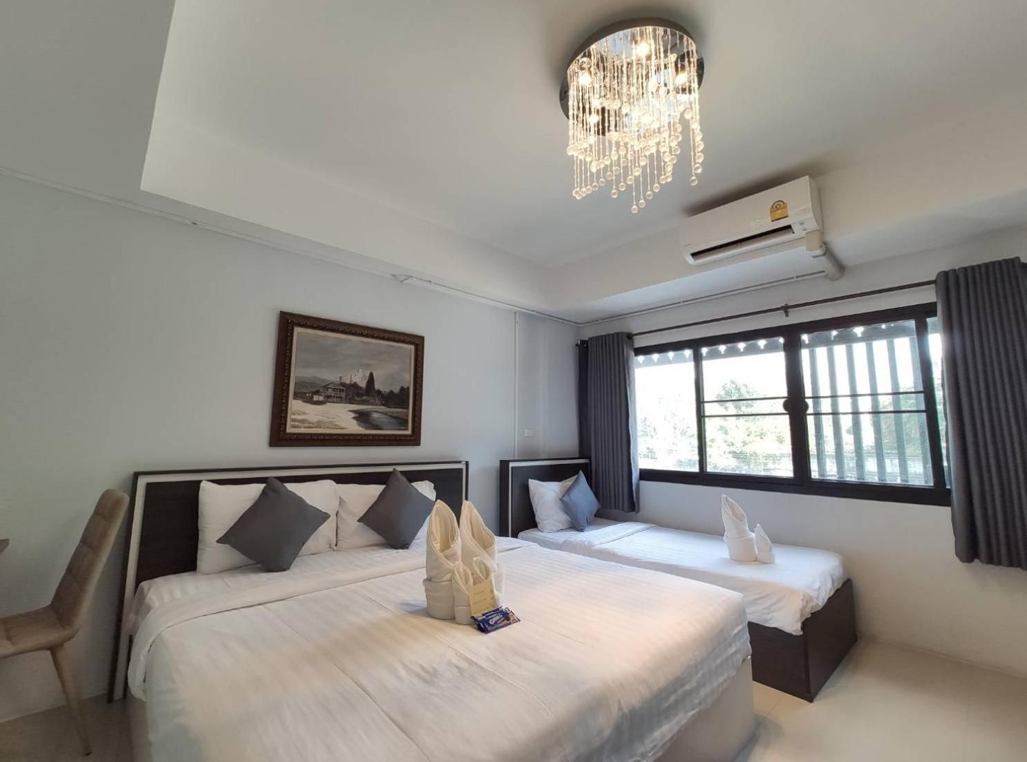 Deluxe Triple Room