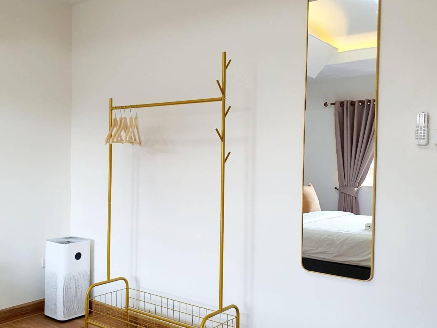 Standard Double Room with Shared Bathroom