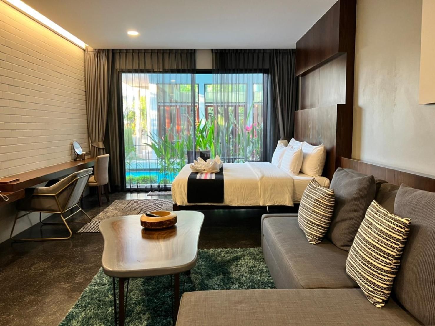 Premium Quadruple Room