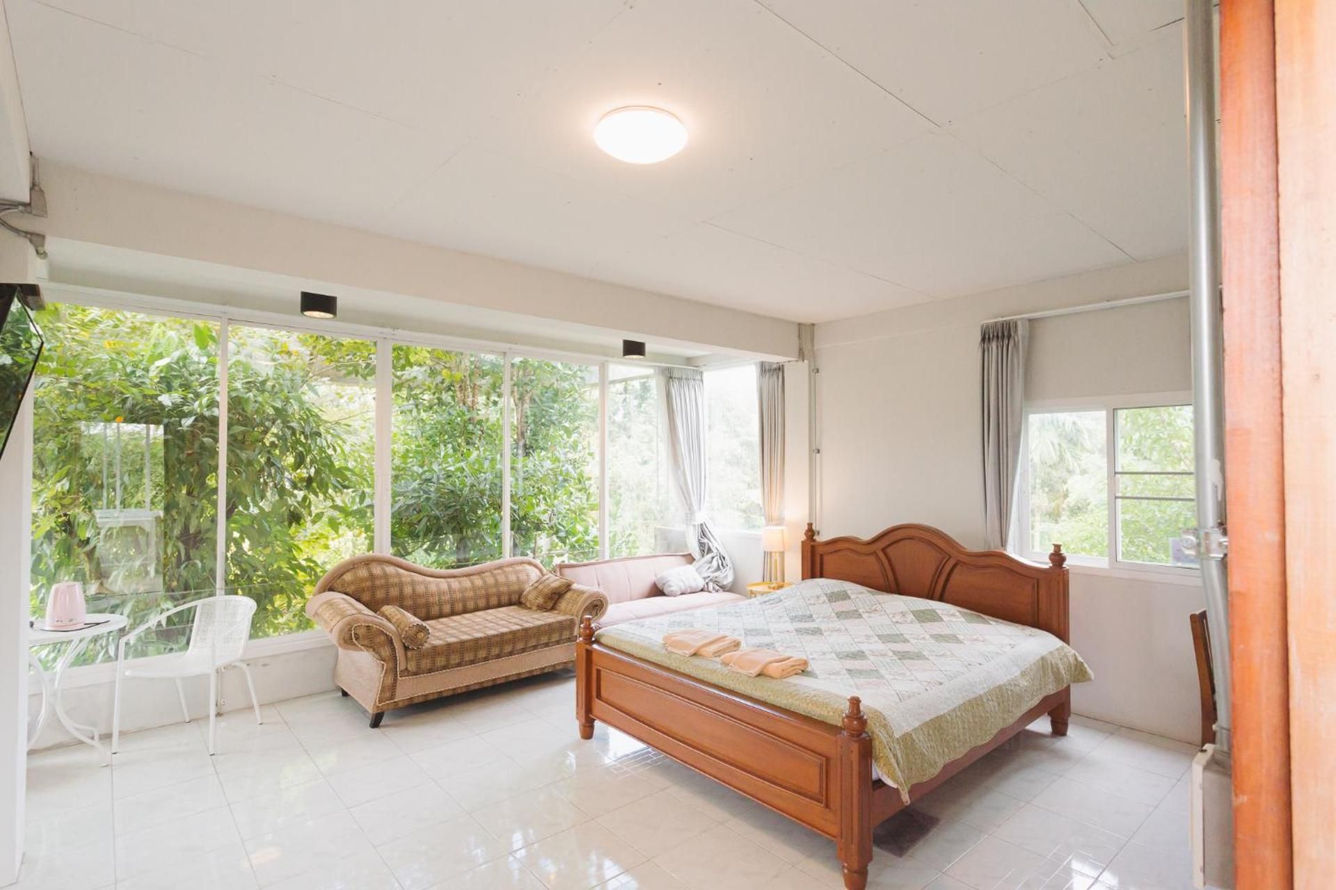 King Room with Mountain View