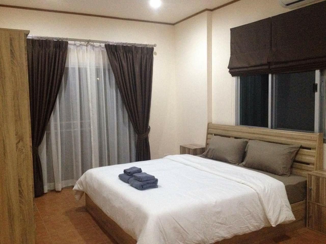 Deluxe Home