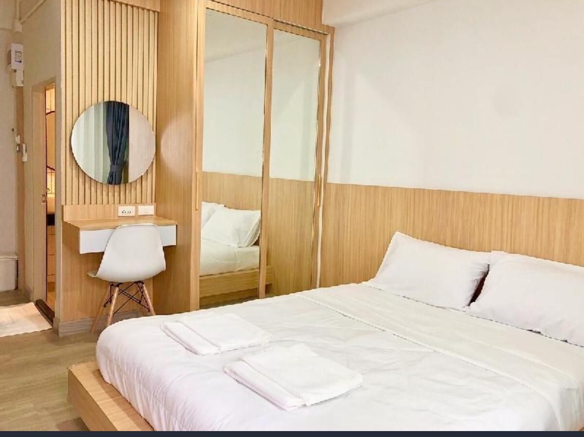Hotel Room with Free High-Speed Wi-Fi