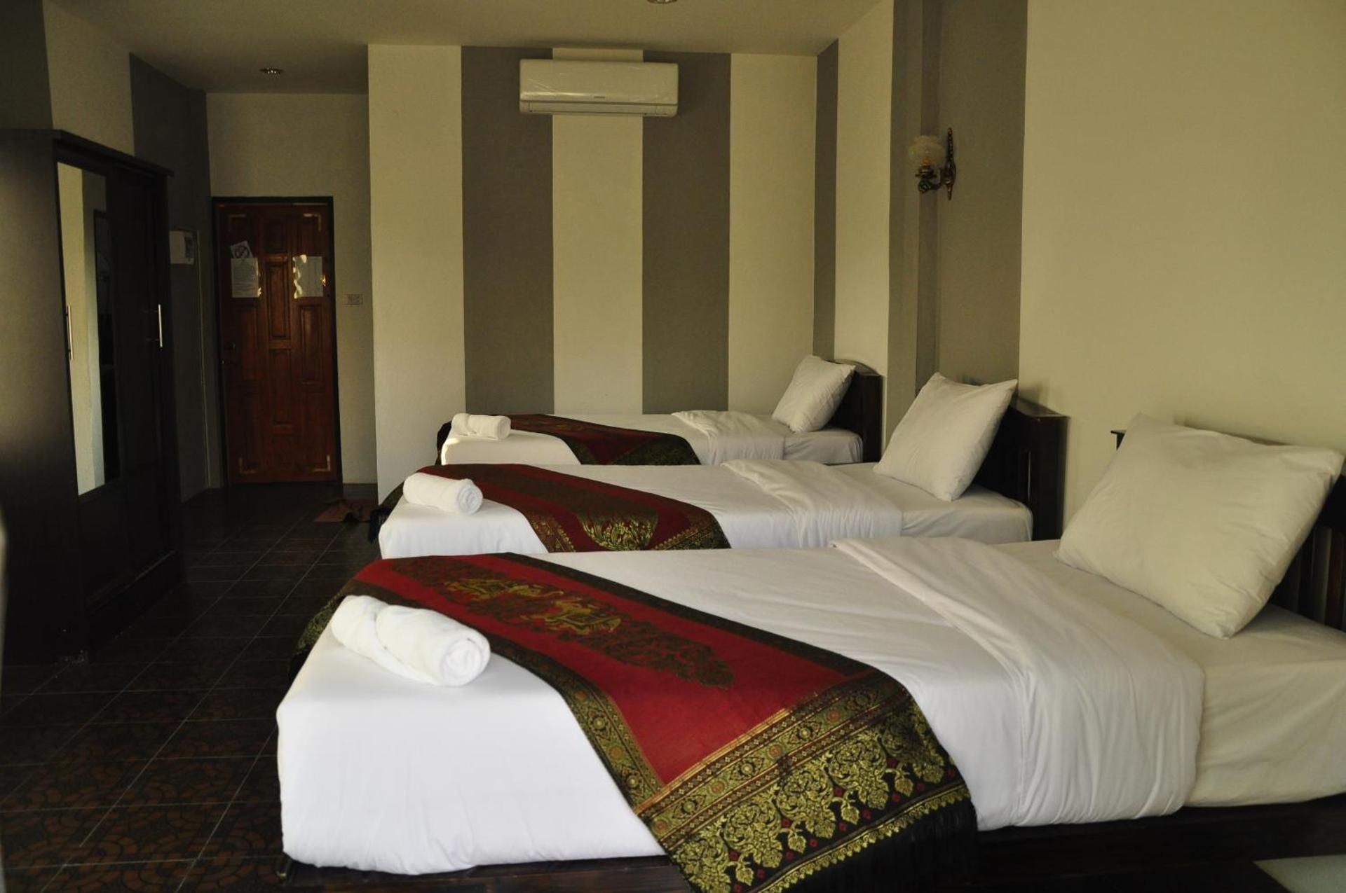 Chiang Rai Khuakrae Resort Triple Room with Balcony