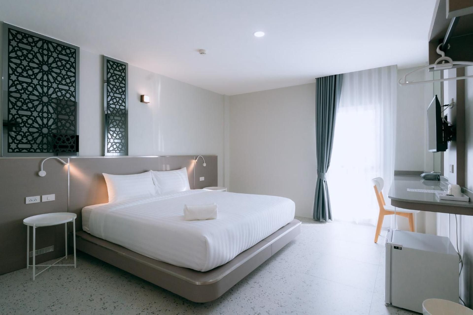 Standard King Room