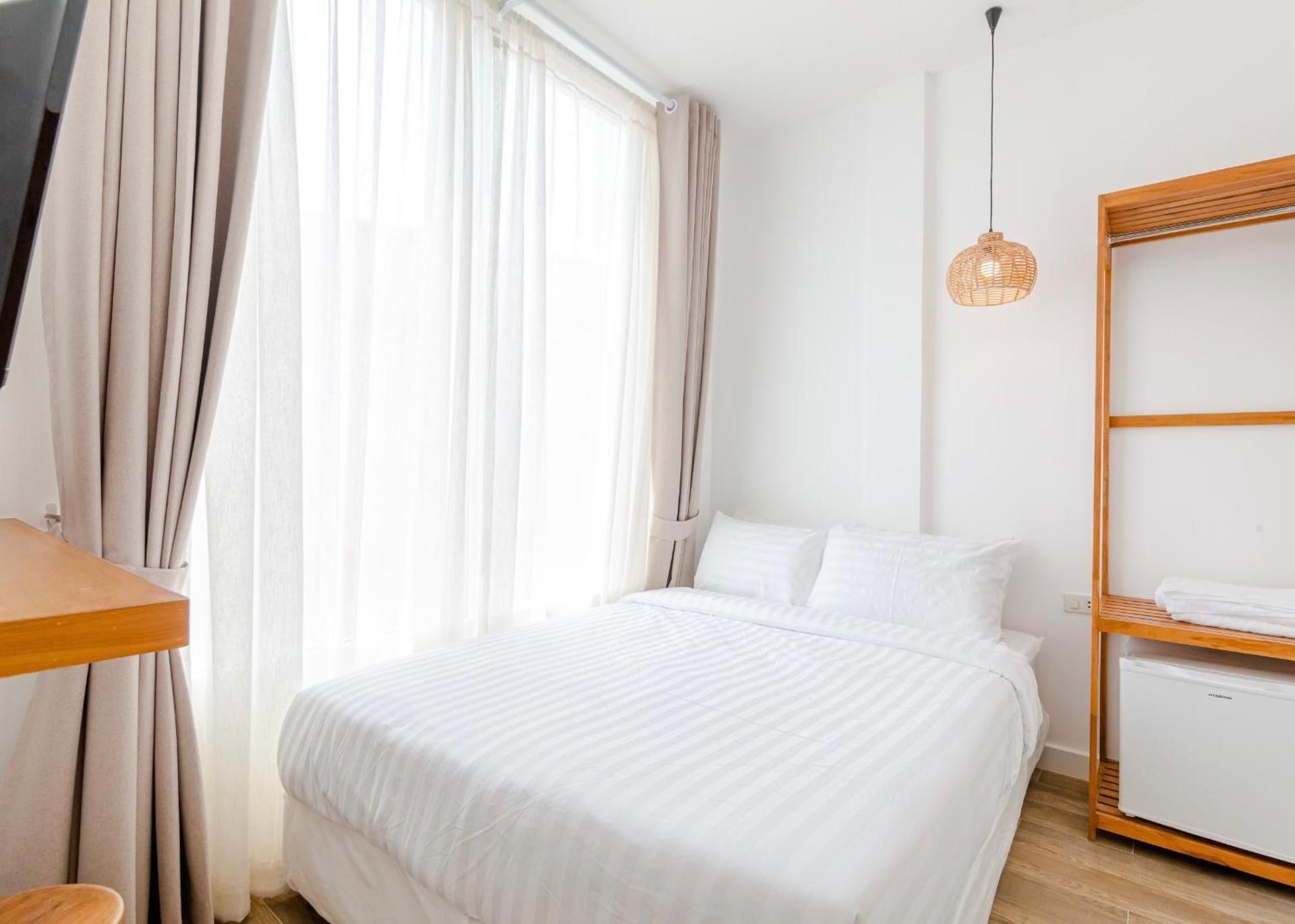 Standard - Queen Room