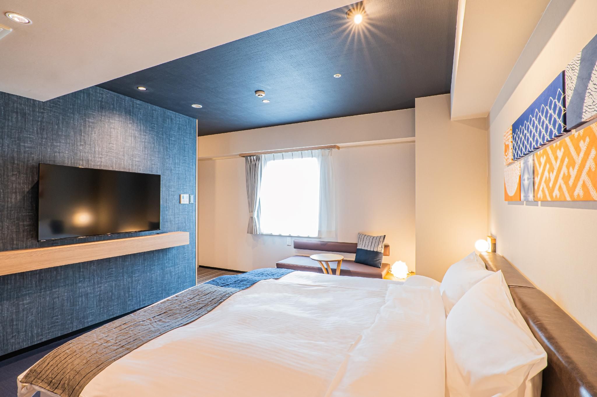 Double King Room - Non-Smoking