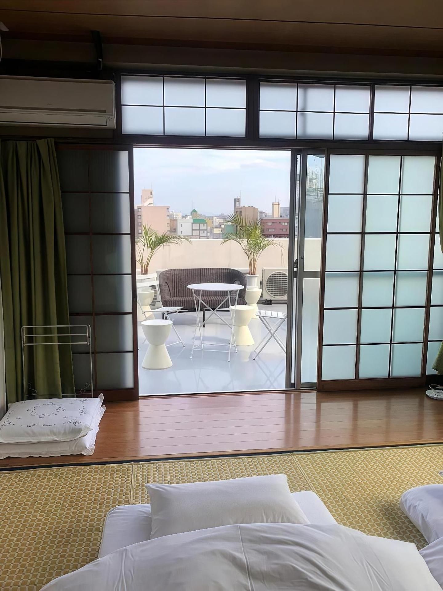 Double Room with Shared Toilet