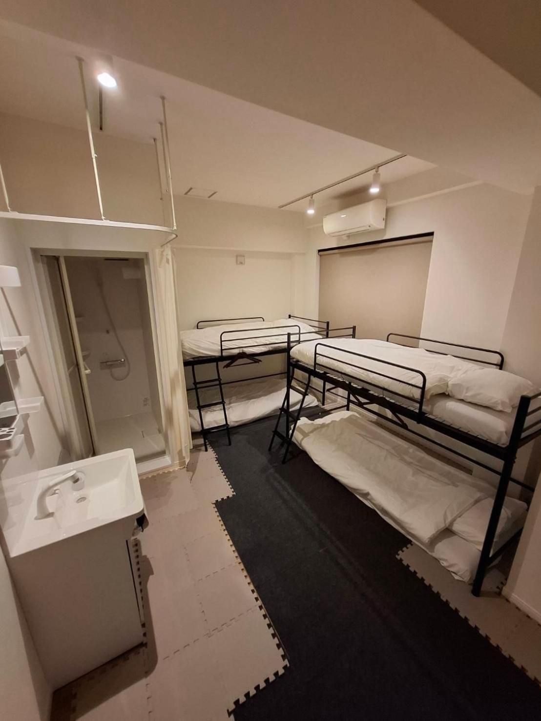 Quadruple Room with Shower