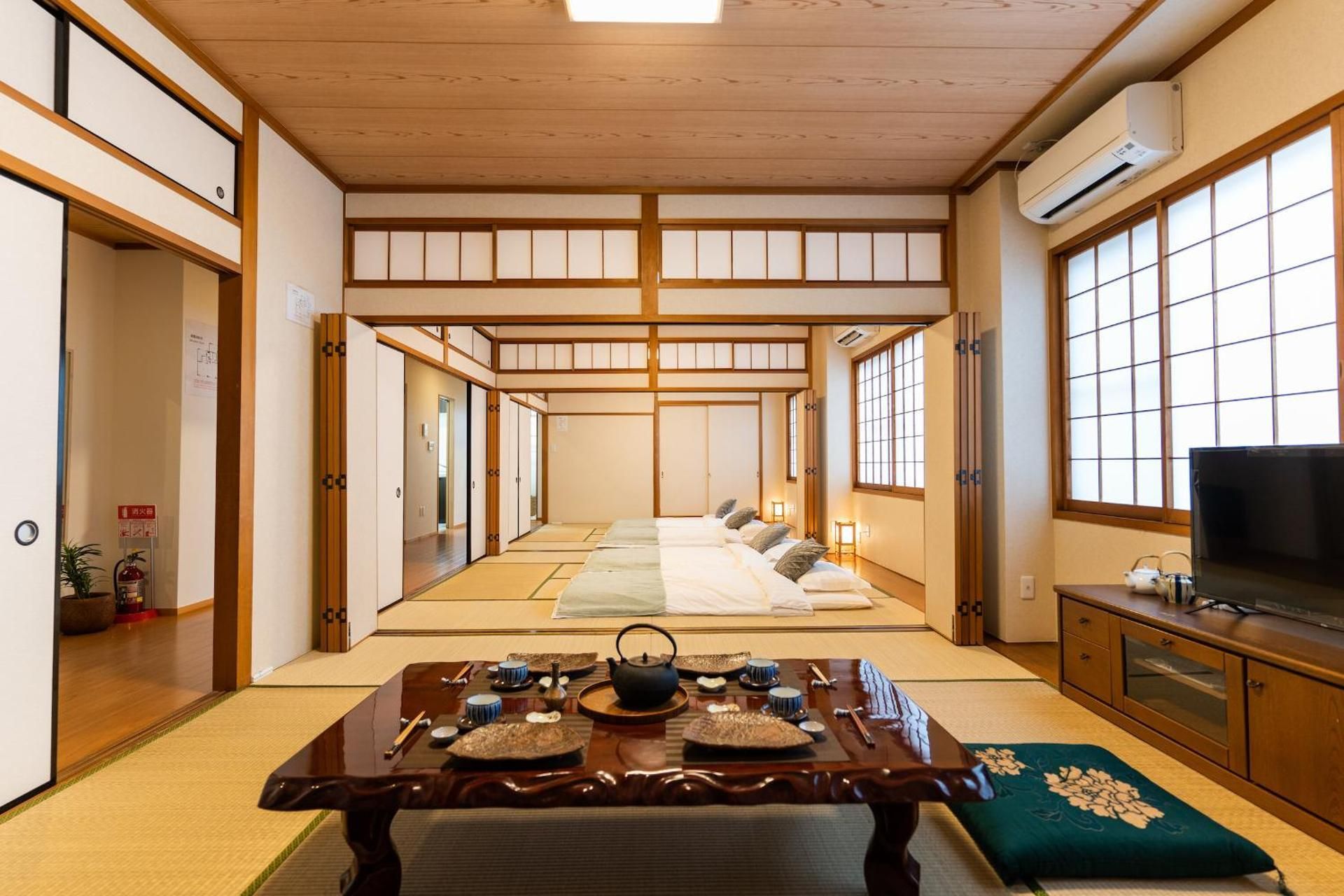 Japanese-Style Room