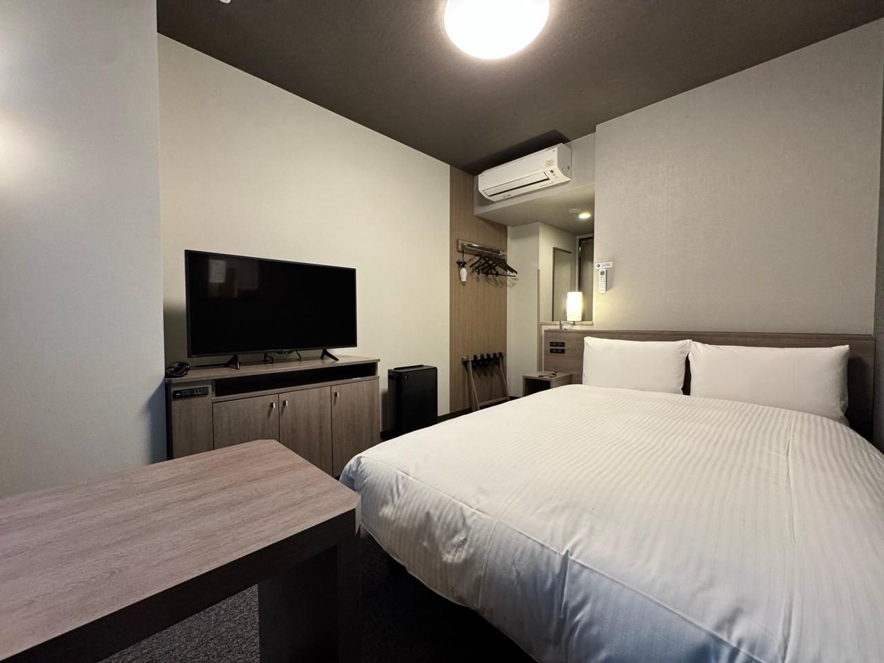 Semi-Double Room - Smoking, E-Cigarettes Only
