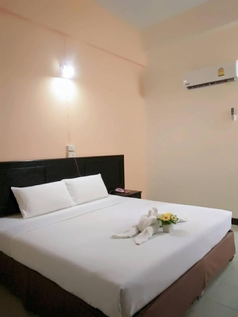 Centerpoint Hotel Standard 2