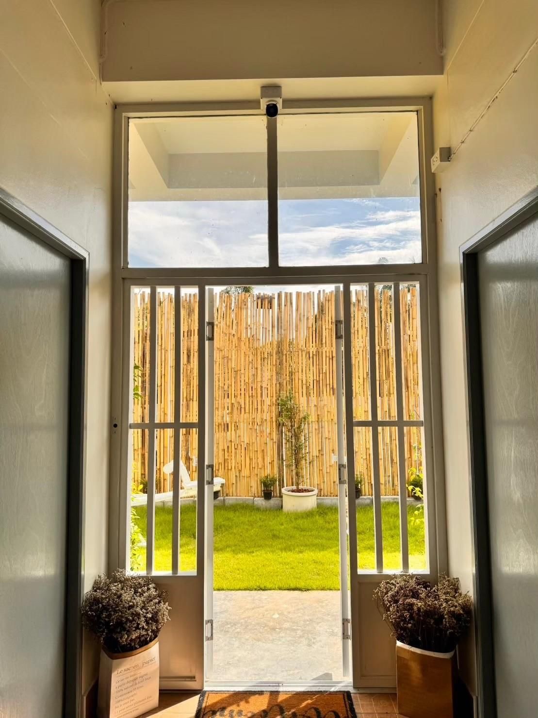 Triple J hotel Trang Loft Twin Room