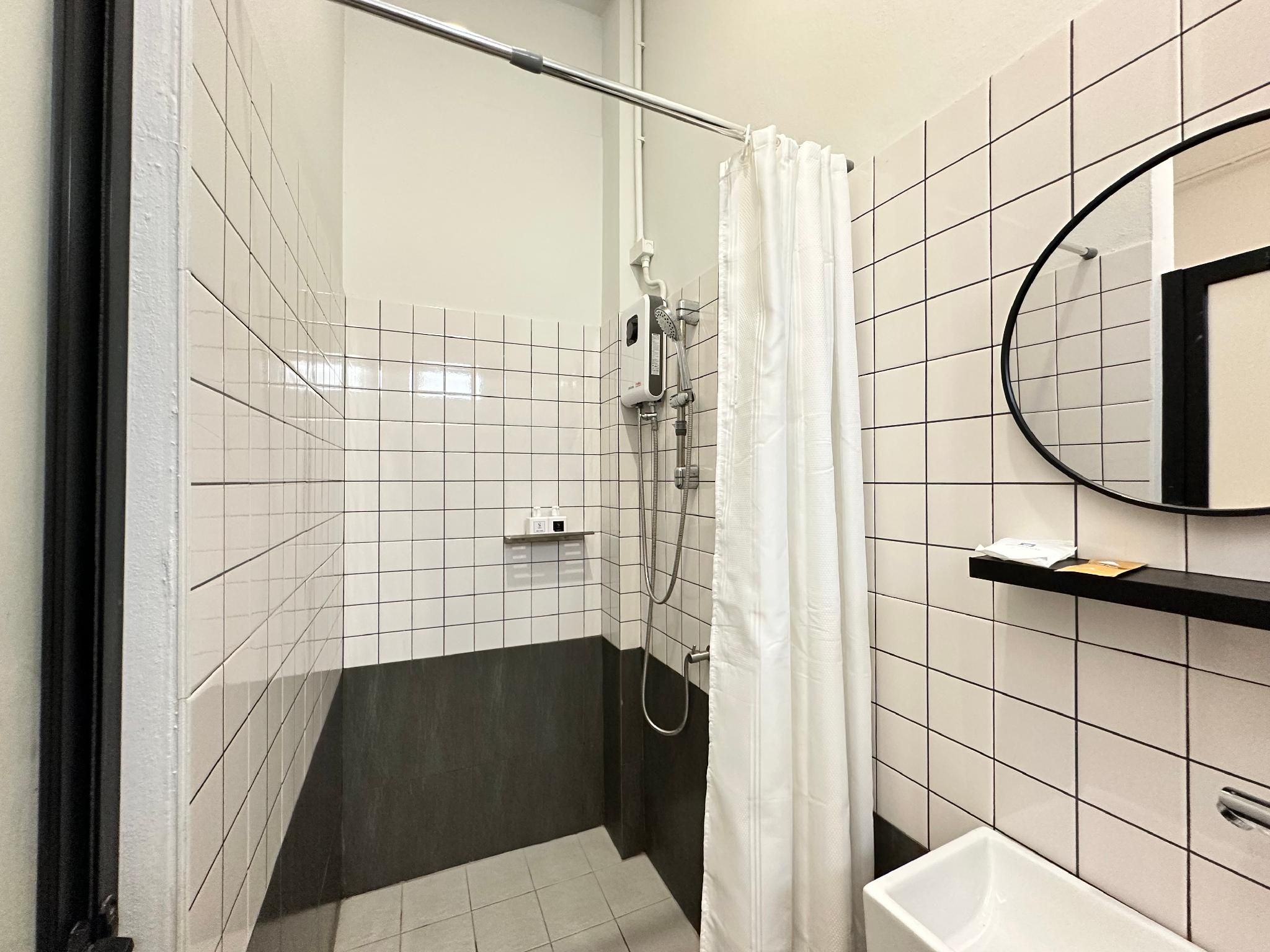 Annex Single Room - Non-Smoking