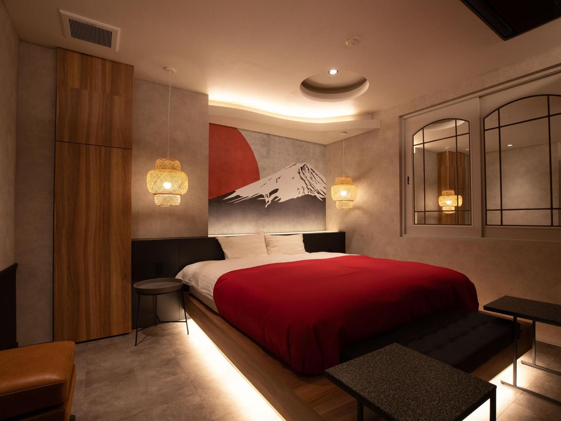 Queen Room