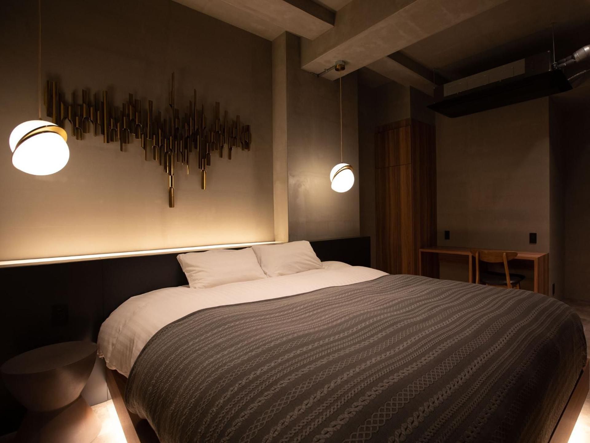 Queen Room