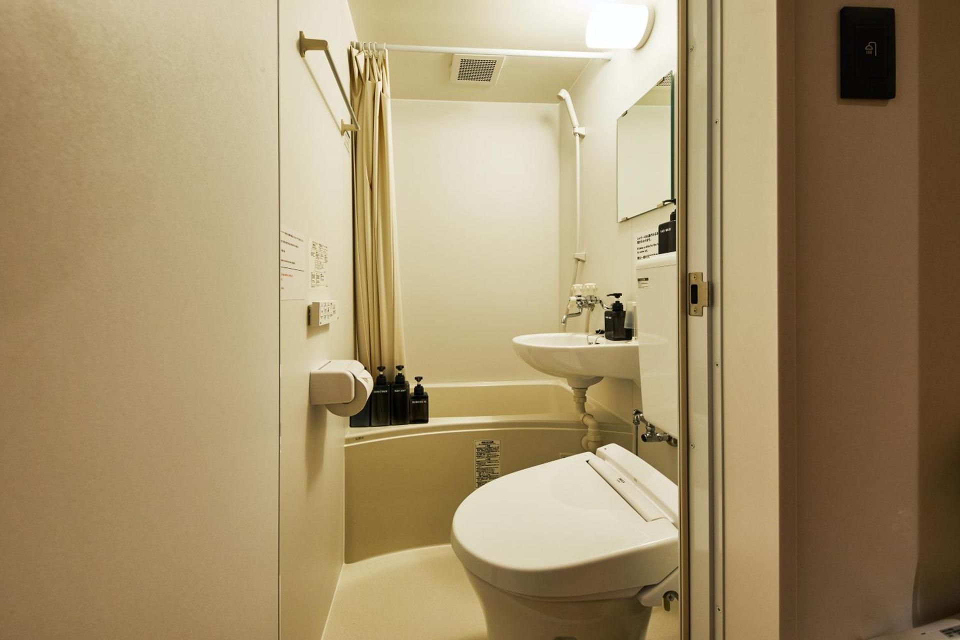 Double Room - No Cleaning for Consecutive Night Stays
