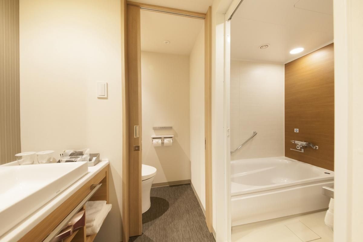 Moderate Twin Room for 3 People - Smoking