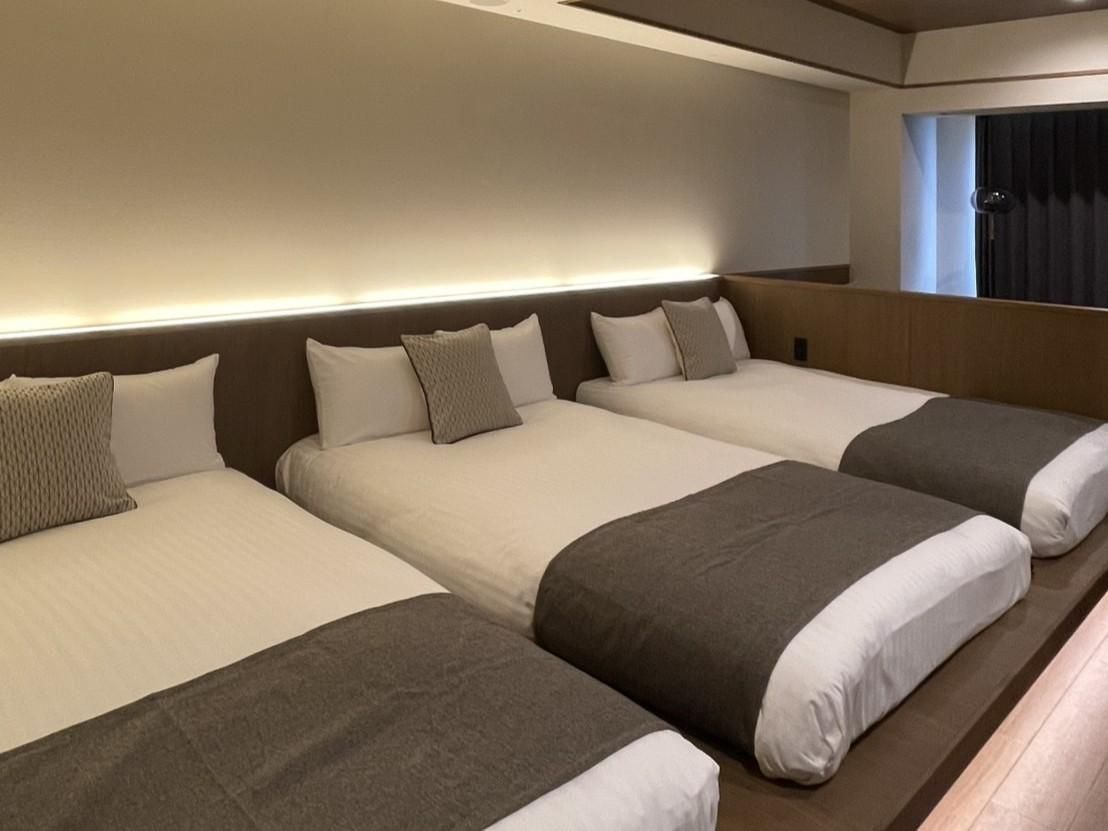 Standard Triple Room with River View