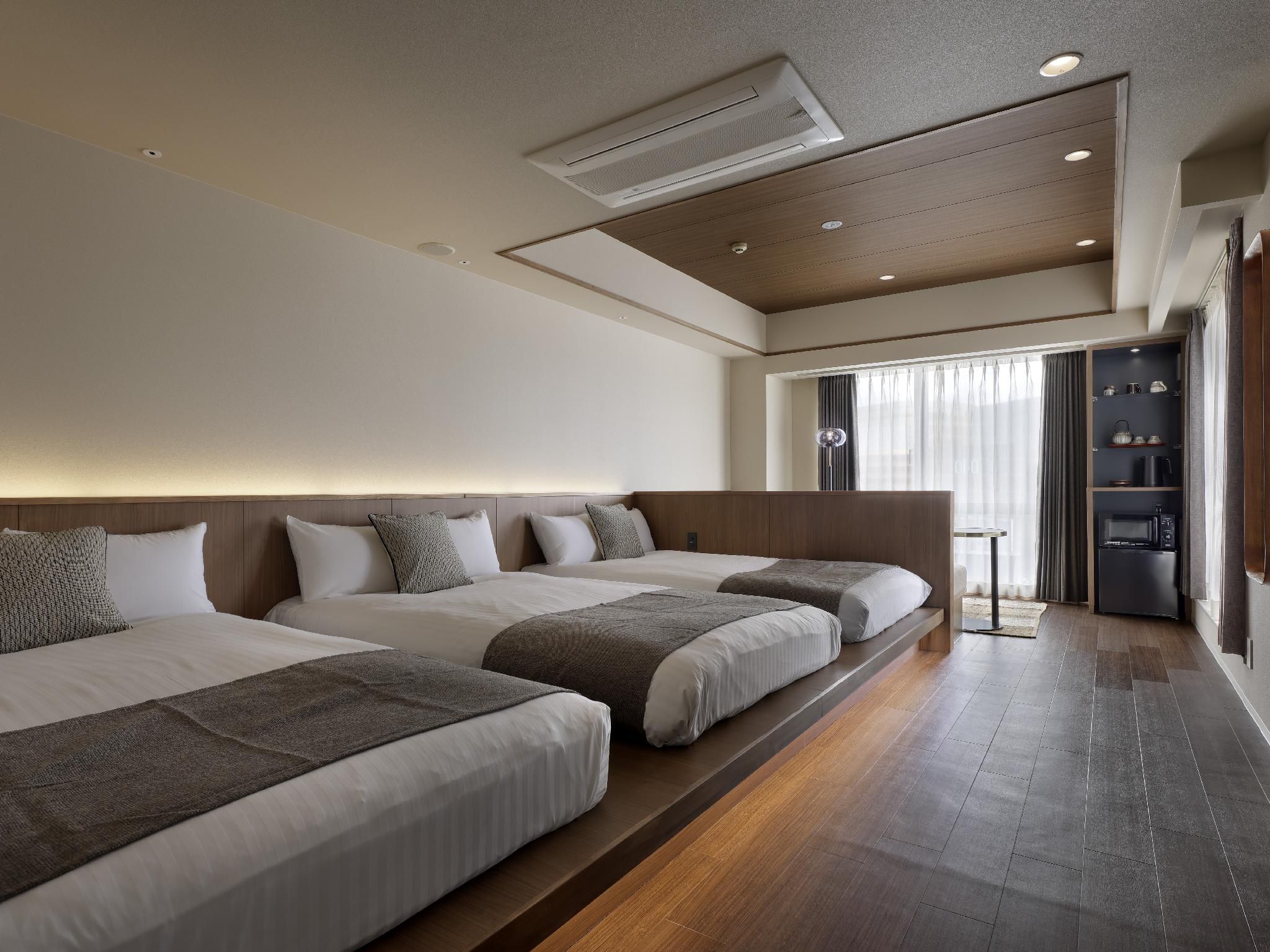 Deluxe Triple Room with River View
