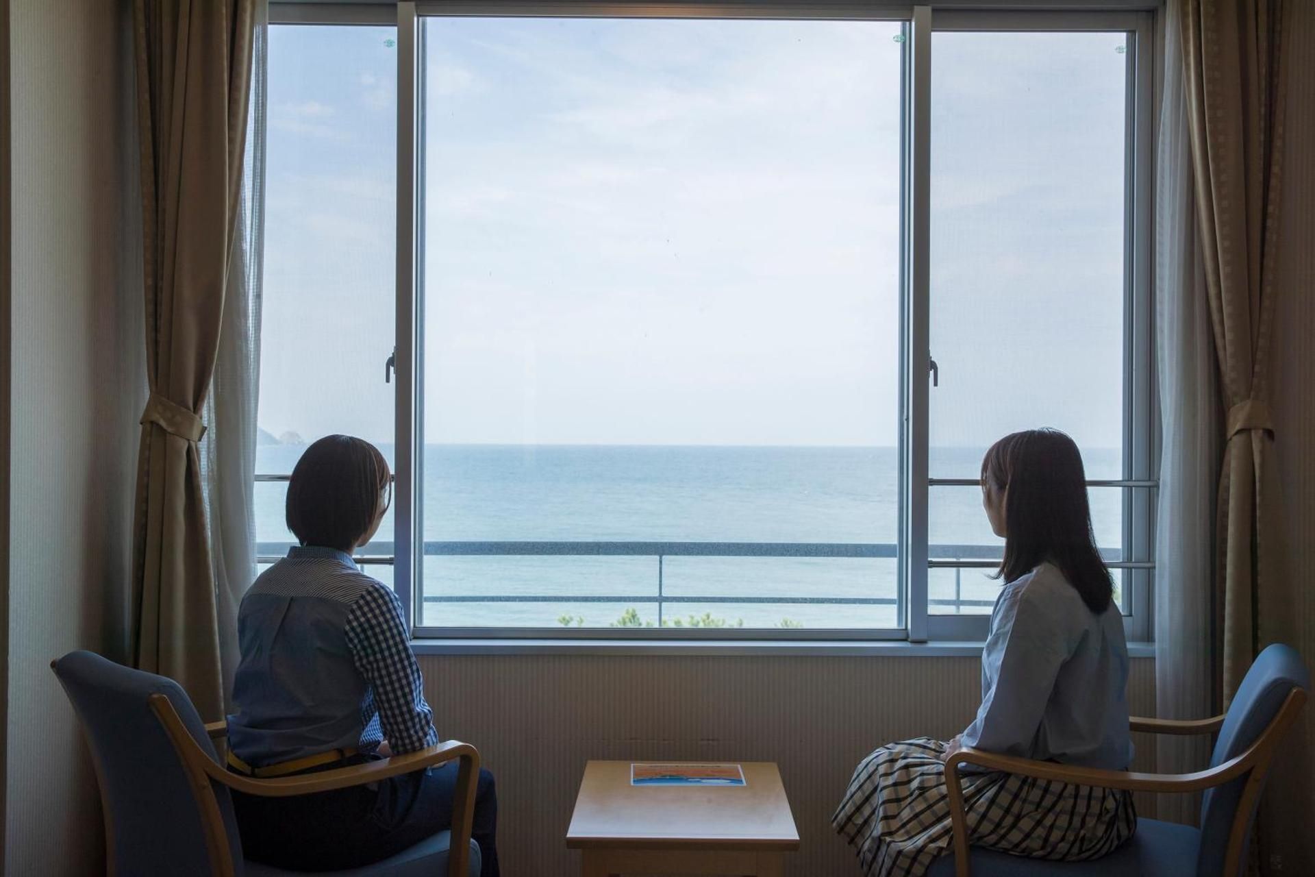 Twin Room with Shared Bathroom - Sea View - Non-Smoking