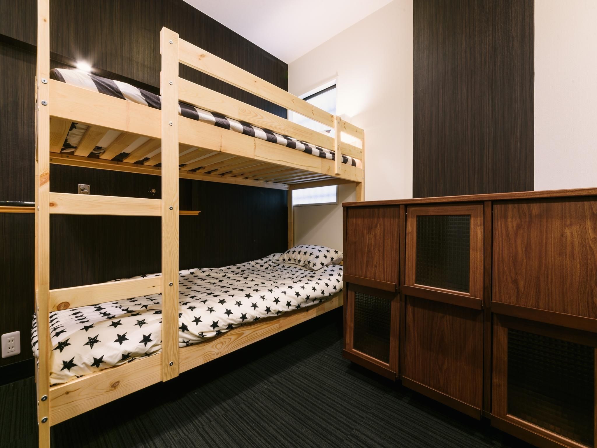 1 Person in 6-Bed Dormitory - Female Only