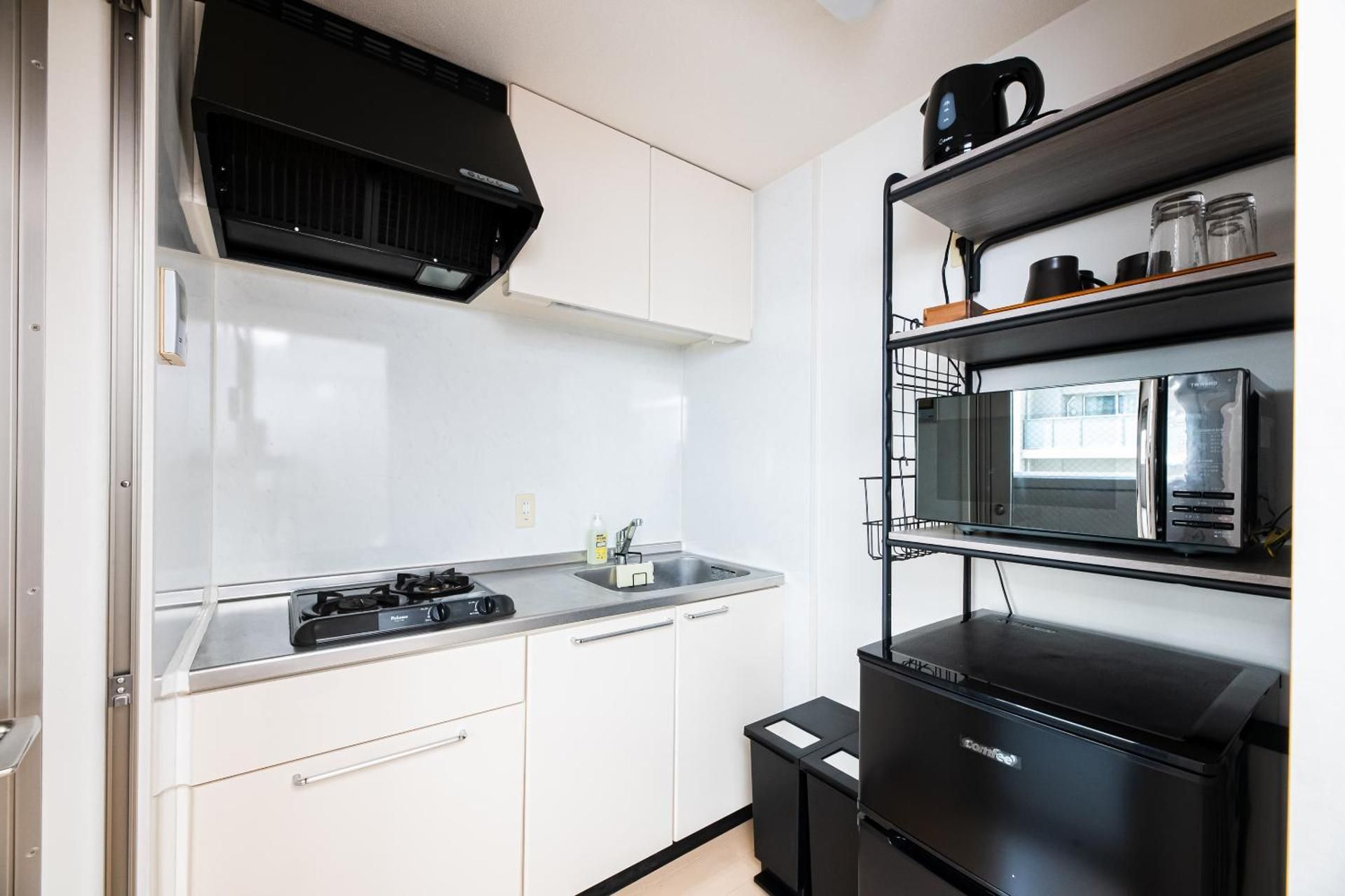 Standard Room (1 Double Bed and 1 Single Bed) with Kitchen - Non-Smoking - Cleaning Fee Extra