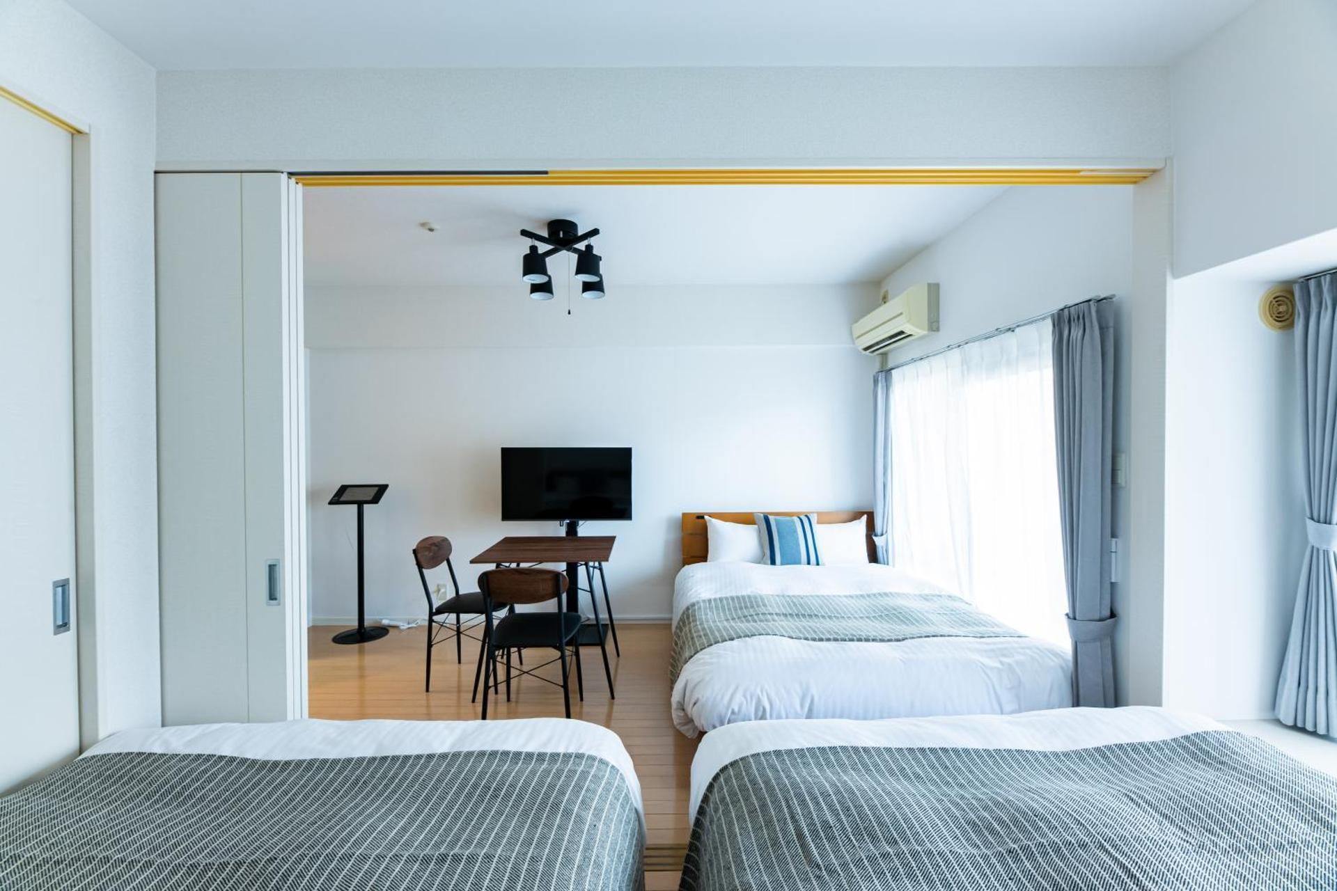 Family Room (Three Double Beds) with Kitchen - Non-Smoking - Cleaning Fee Extra