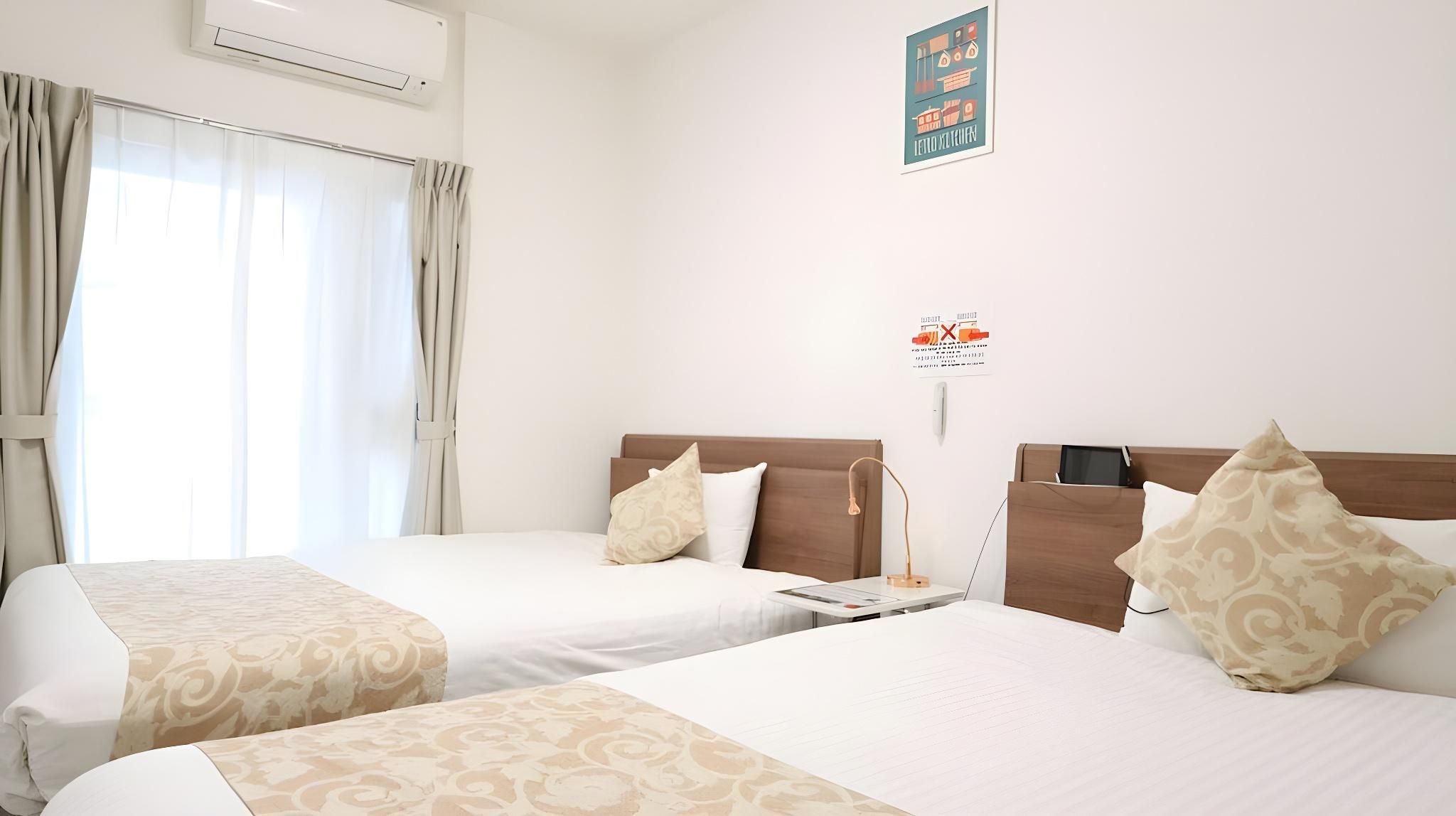 Deluxe Room with Kitchen (2 Double Beds and 1 Sofa Bed) - Non-Smoking