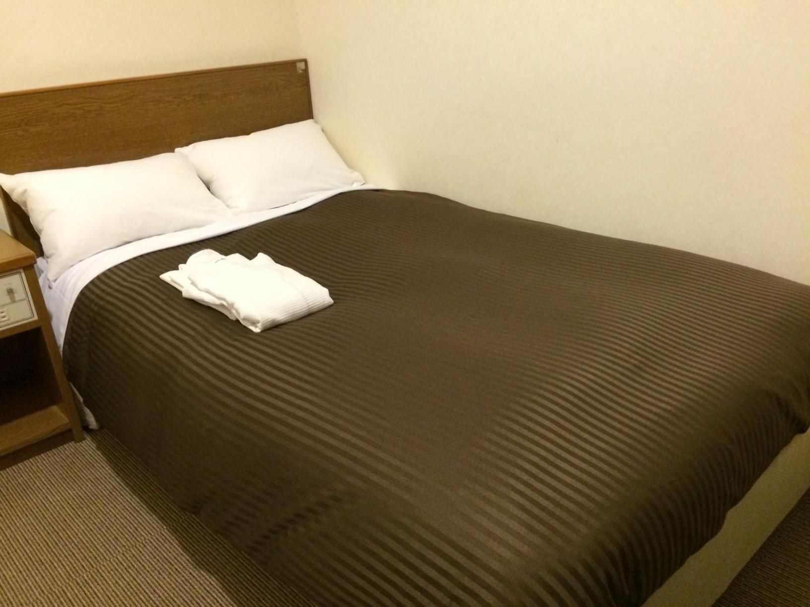 Small Double Bed Non-Smoking