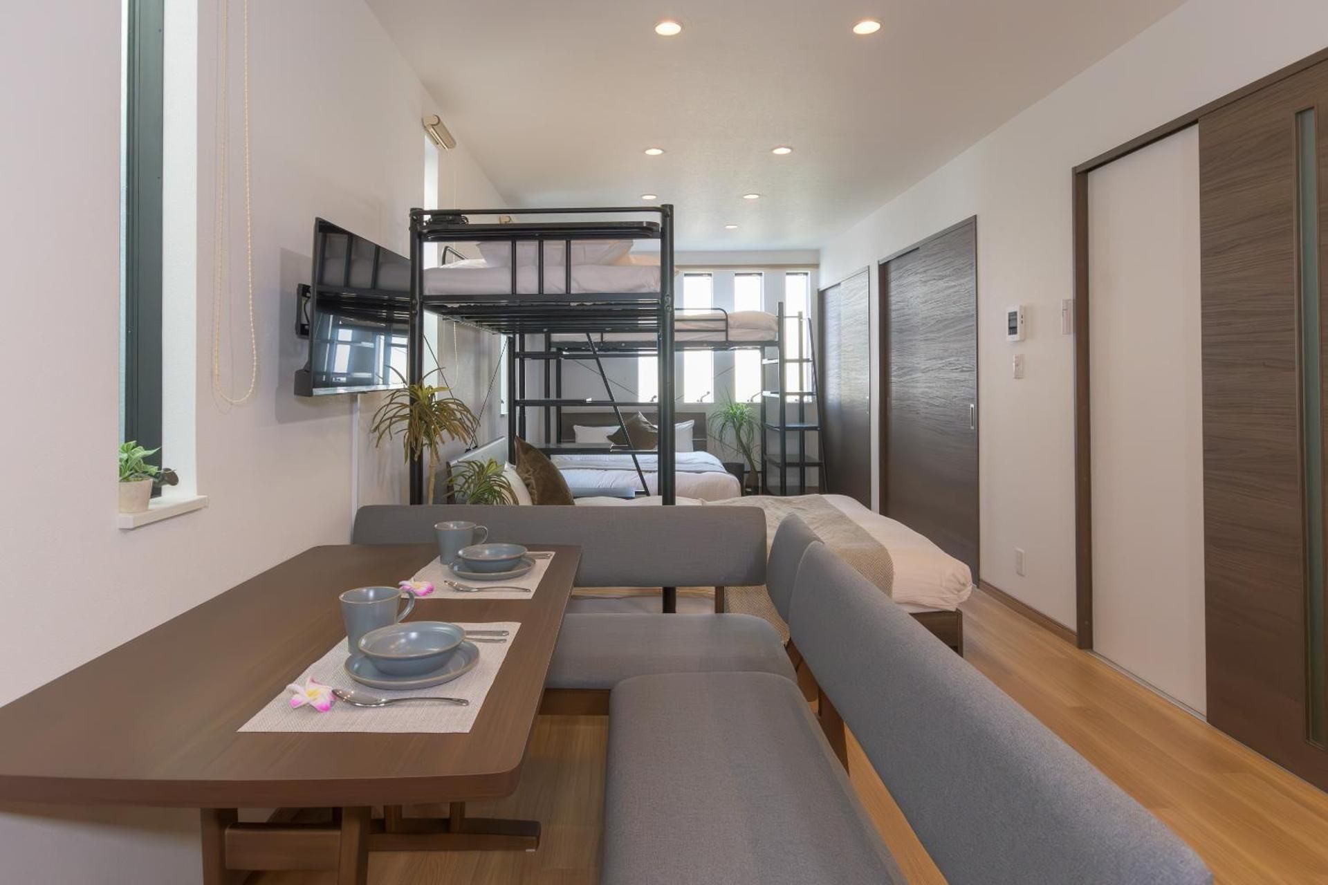 Family Room with 2 Double Beds and 2 Loft Beds (Up to 6 People)