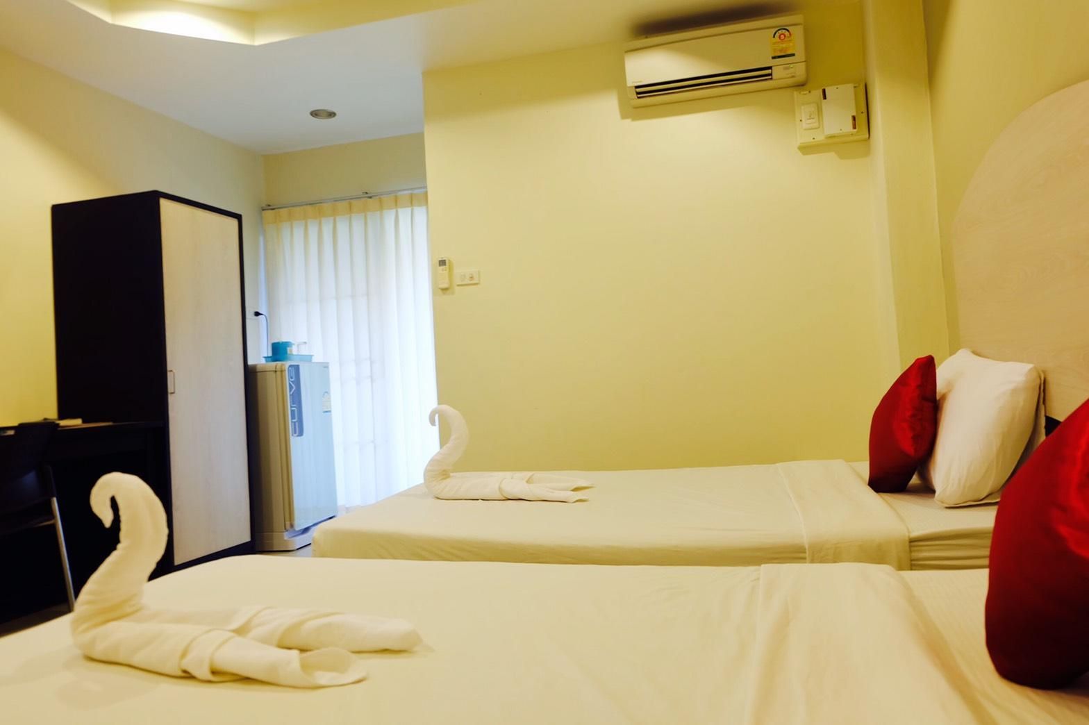 Better Place Hotel Standard Twin Room